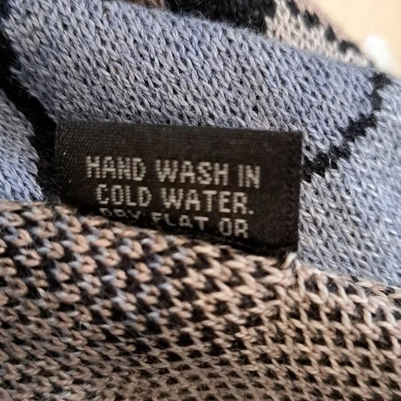 NWT Novica sweater - Picture 7 of 14